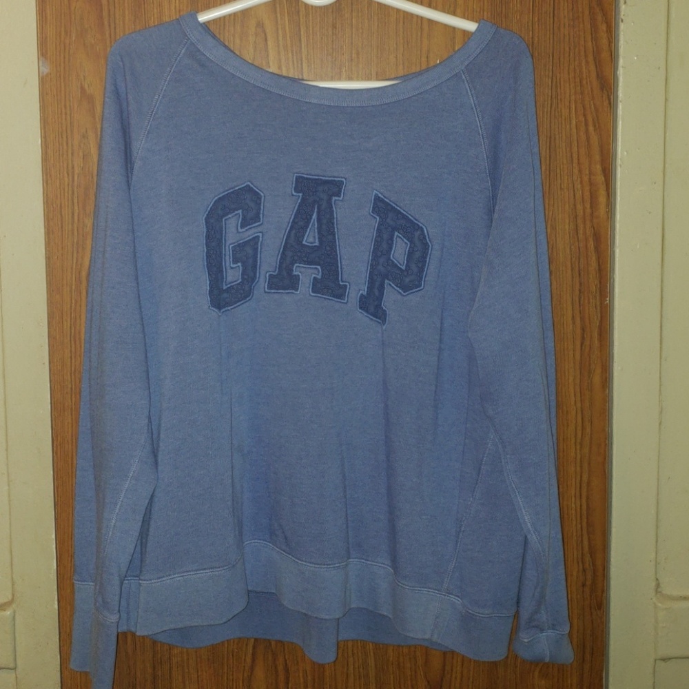 Gap sweatshirt